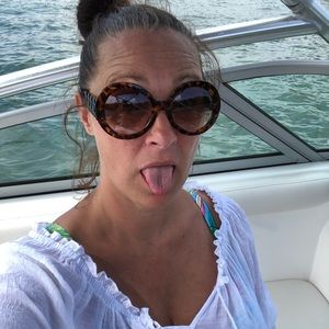 Meet your Posher, Jen